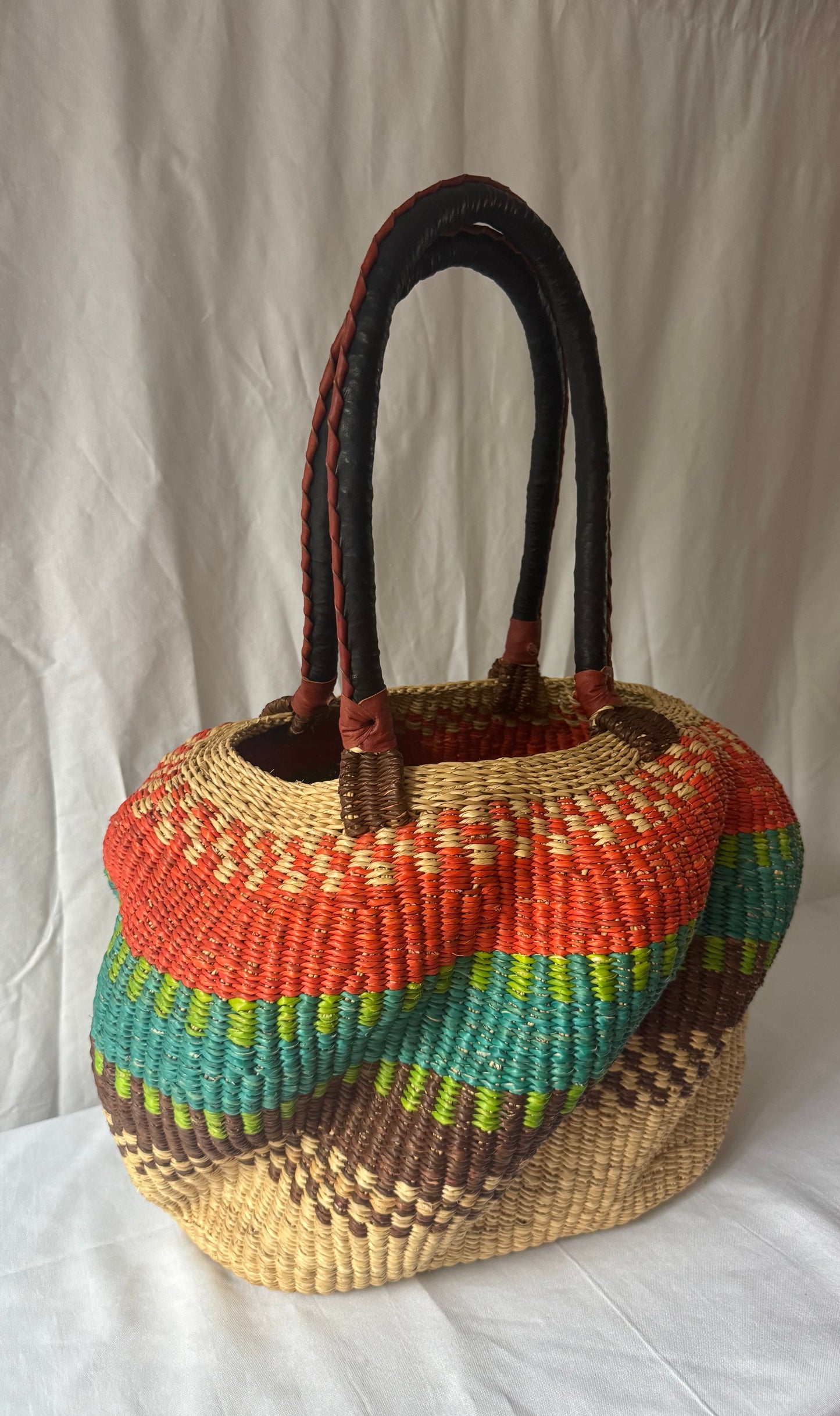 Stay Flow Bag
The Baba Tree Collection
A Curated Artisan Reserve by Akua’s Corner