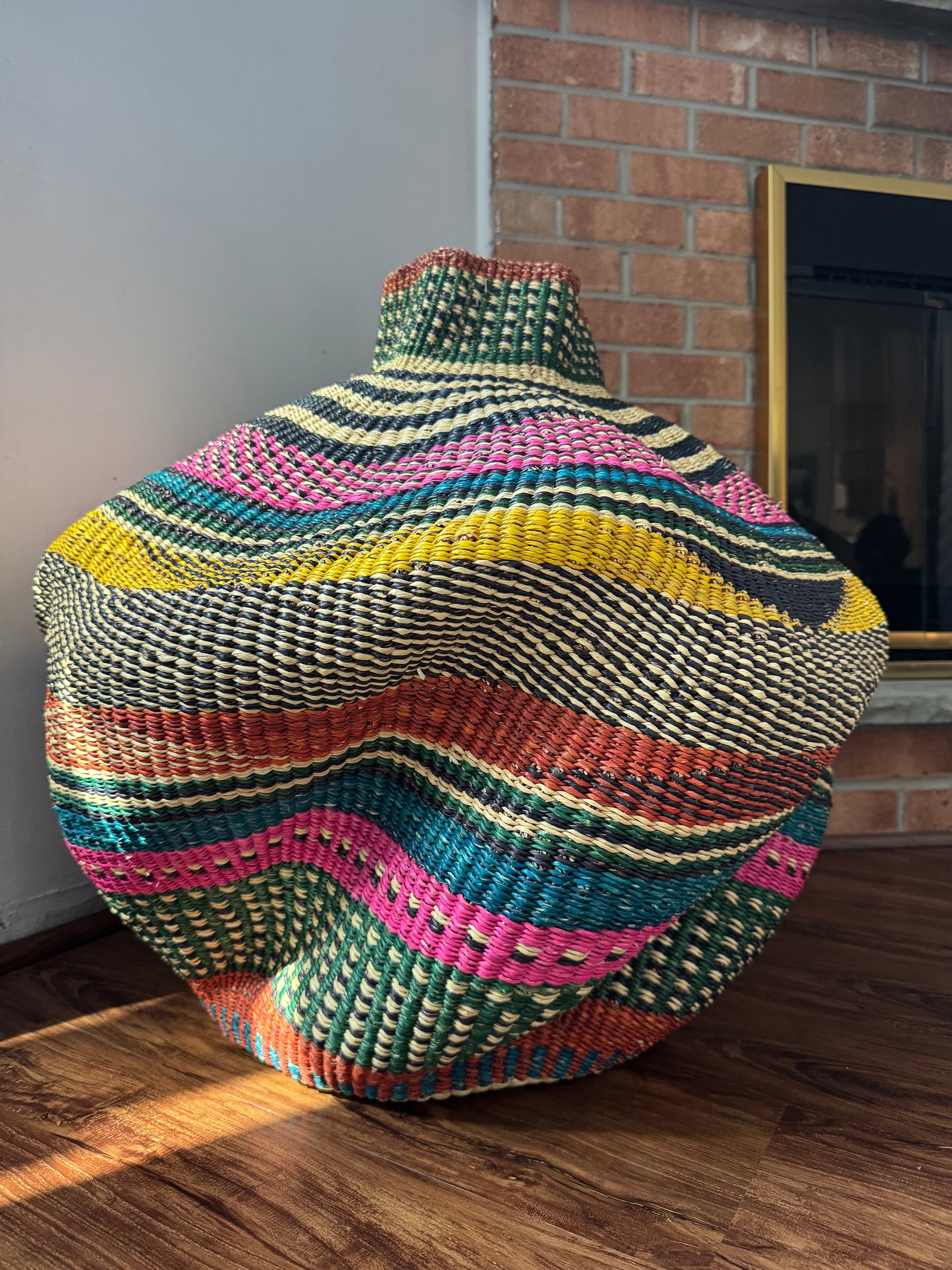 Wavy Art Basket - Multicolor